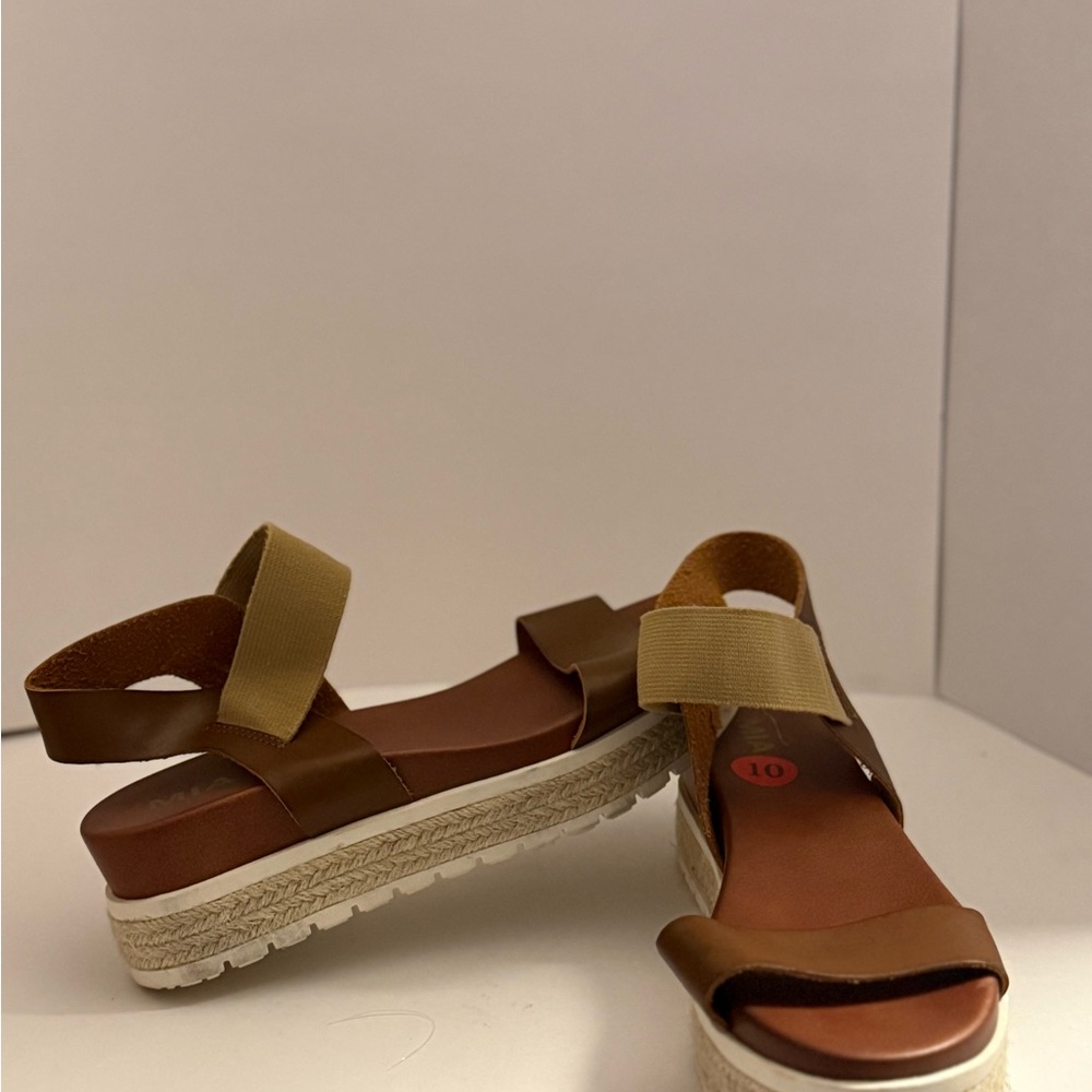 MIA Nedra Tan and Brown Espadrille Sandals Women’s 10